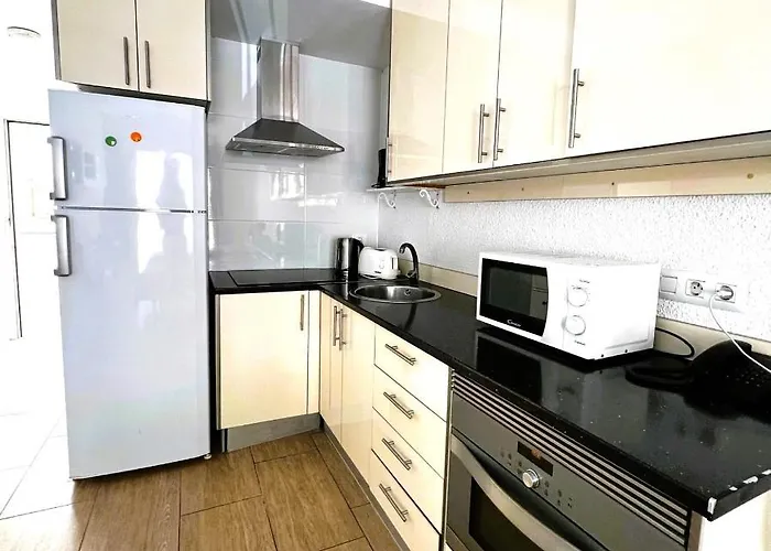 Apartment In Castle Harbour With Pool View C009 Los Cristianos (Tenerife)