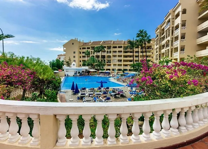 In Castle Harbour With Pool View C009 Apartment *