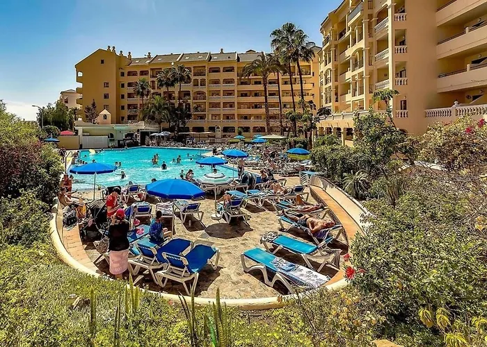 In Castle Harbour With Pool View C009 Apartment *