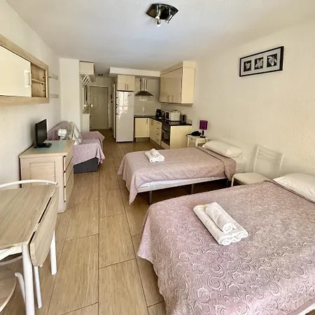 Apartment In Castle Harbour With Pool View C009 Los Cristianos (Tenerife)