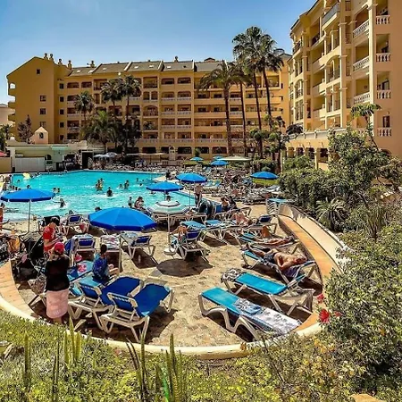 In Castle Harbour With Pool View C009 Apartment *